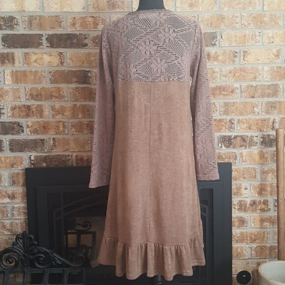A'Reve | Crochet sleeved dress - Picture 5 of 8